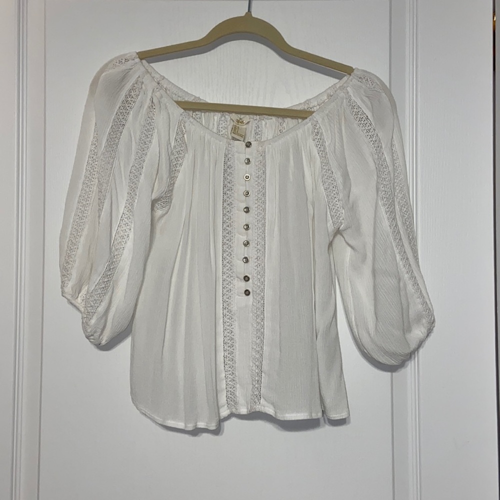 F21 Loose fitting off the shoulder blouse